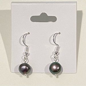 Black Pearl Earrings